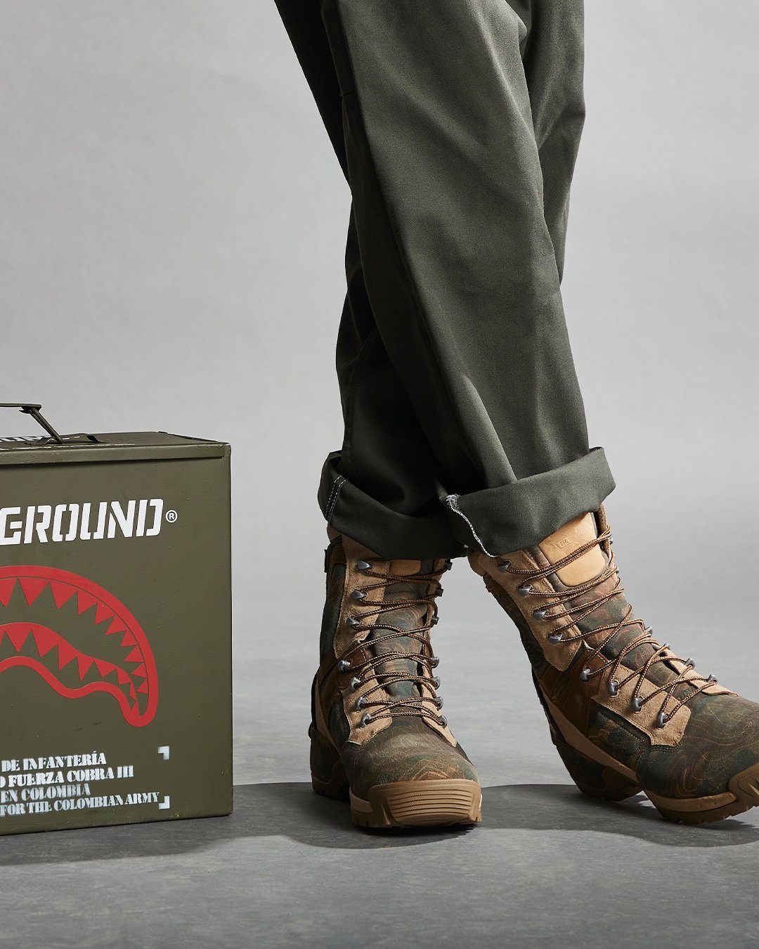CAMO TERRAIN FUERZA COBRA PARATROOPER BOOTS - MADE IN COLOMBIA NUMBERED 1/280 PAIRS